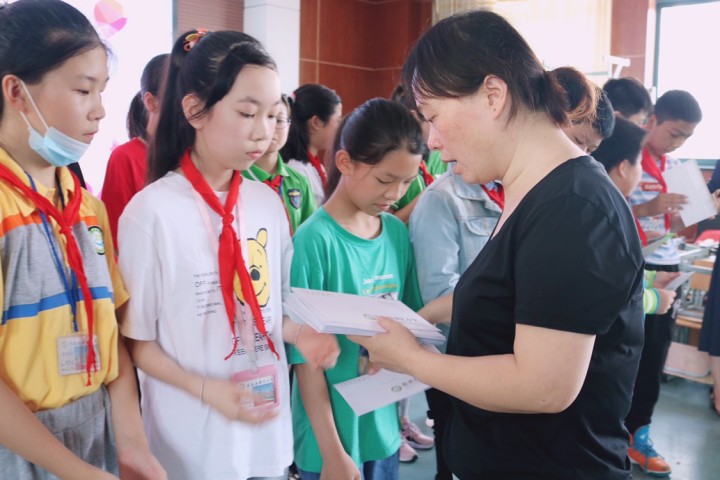 争分夺秒凌绝顶,争做最美毕业生—俞汇小学毕业班动员活动